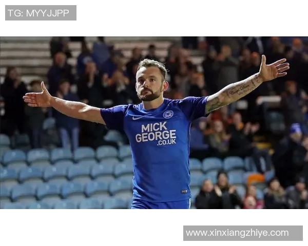 足球明星凯恩斯的传奇之路与九号背后的故事